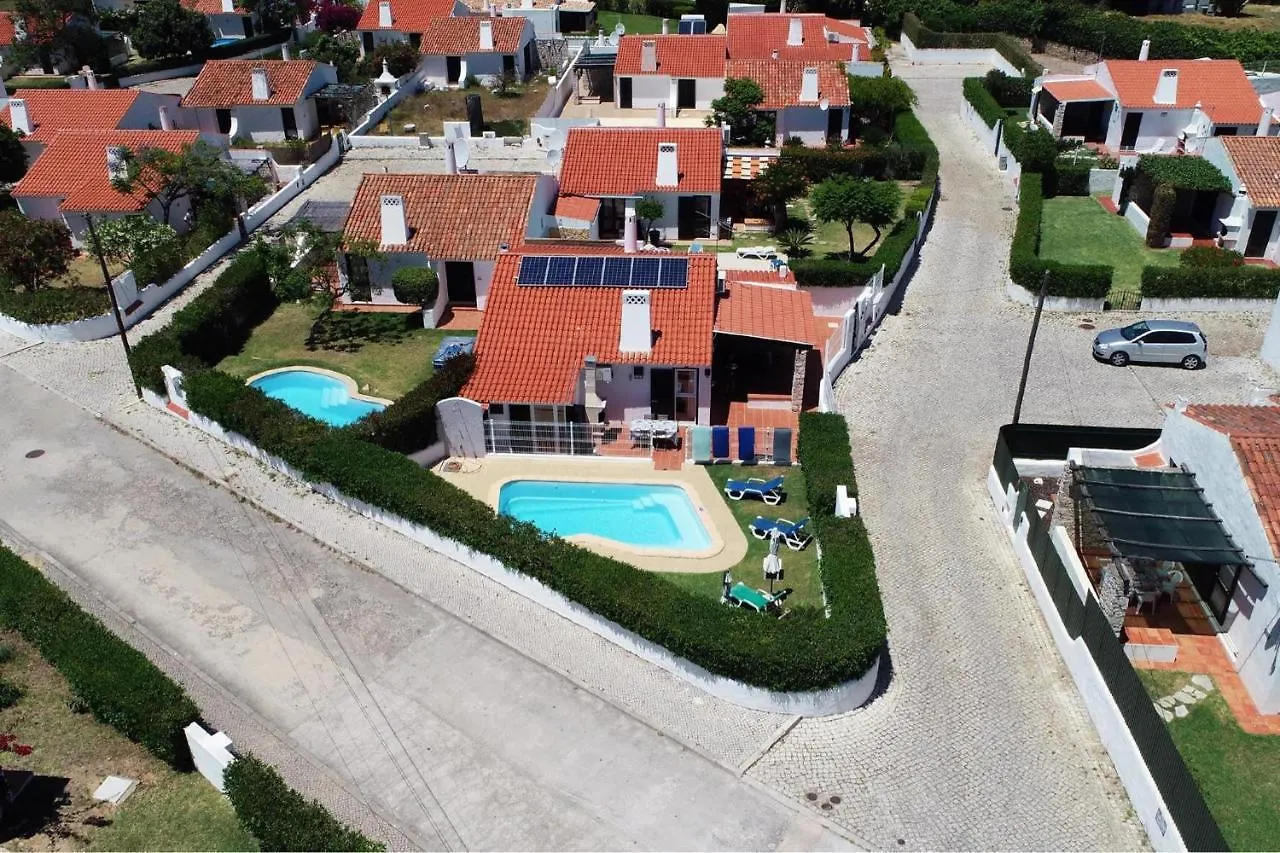 וילה Lotus Villa, אלבופיירה