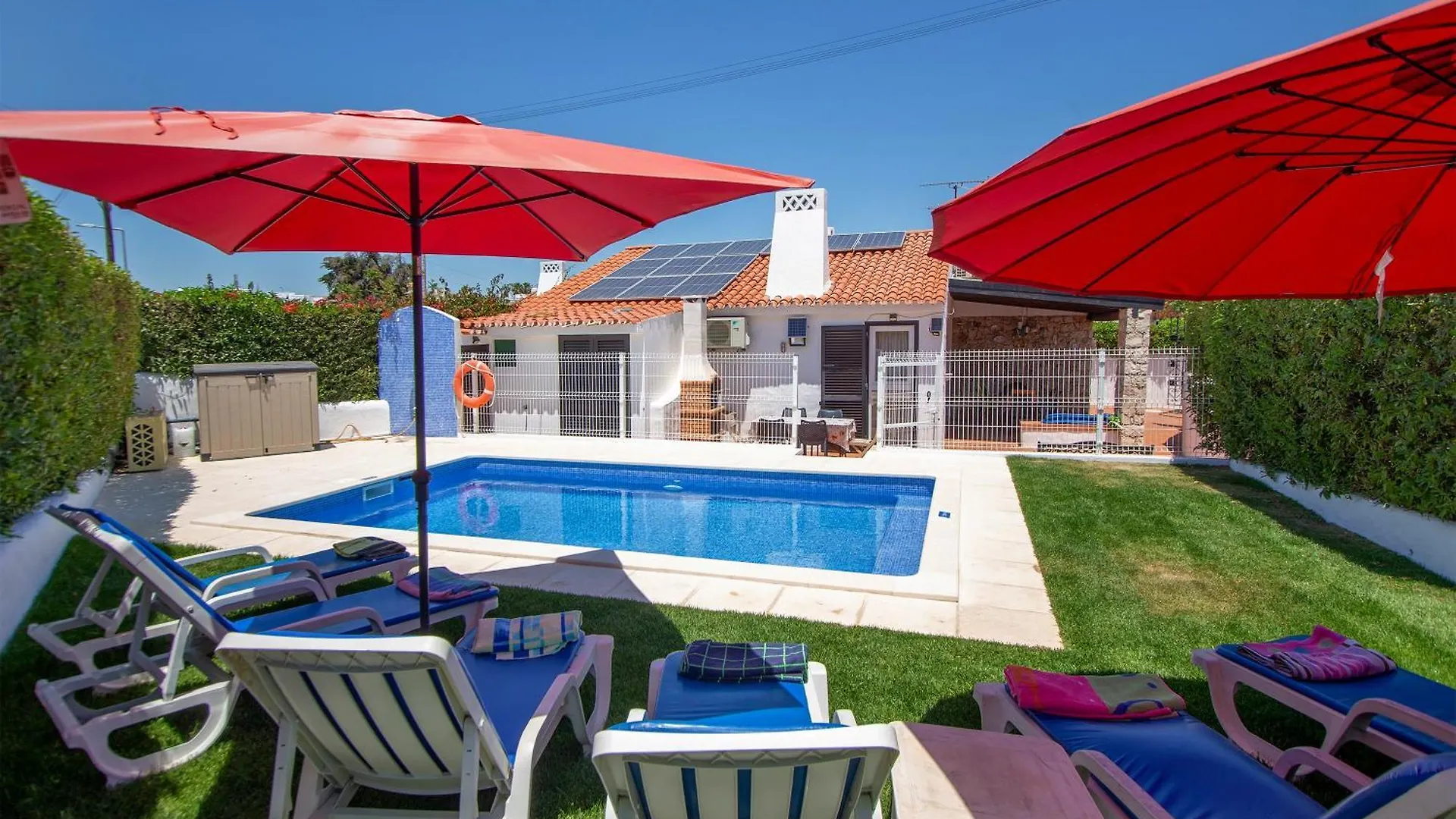 Lotus Villa, אלבופיירה